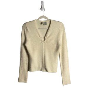 Twiggy Women's Cream Heart Shaped V-Neck Wool Top